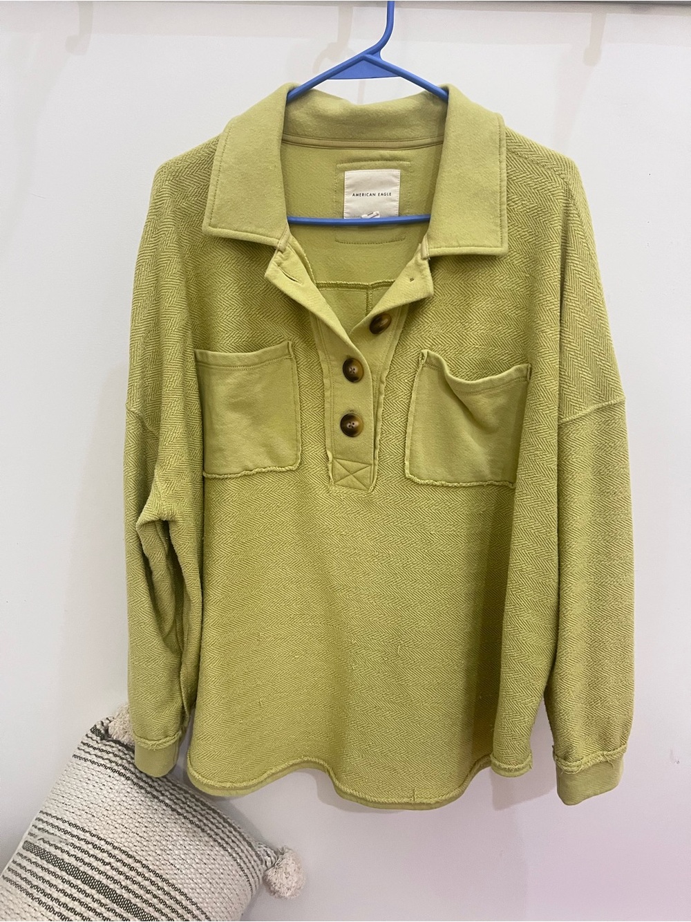 American Eagle Pullover